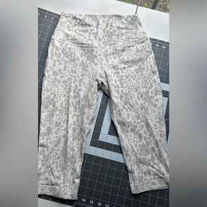Lululemon align HR crop